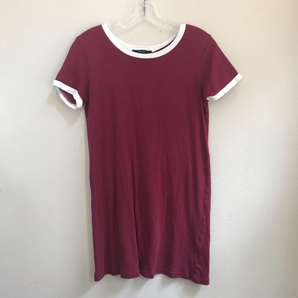 t-shirt dress - Picture 1 of 4